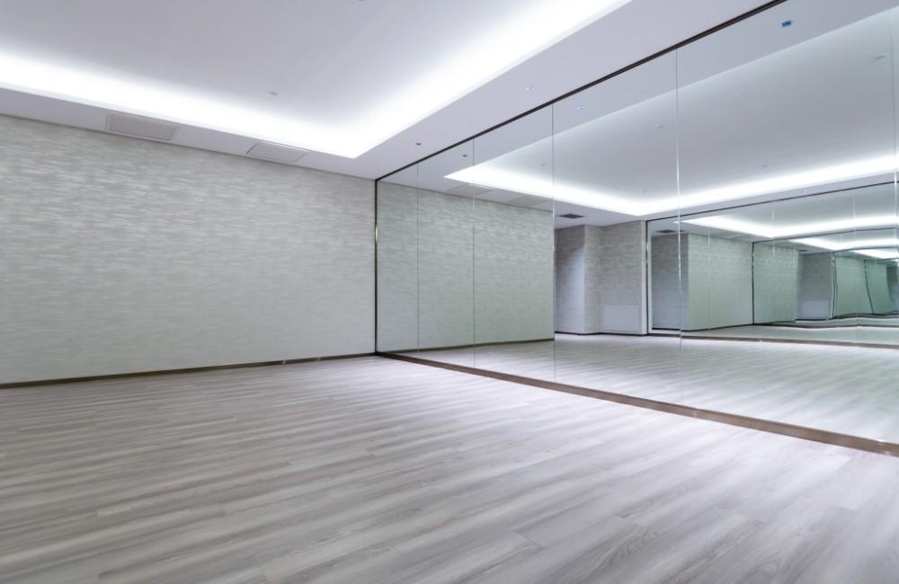 mirrorroom