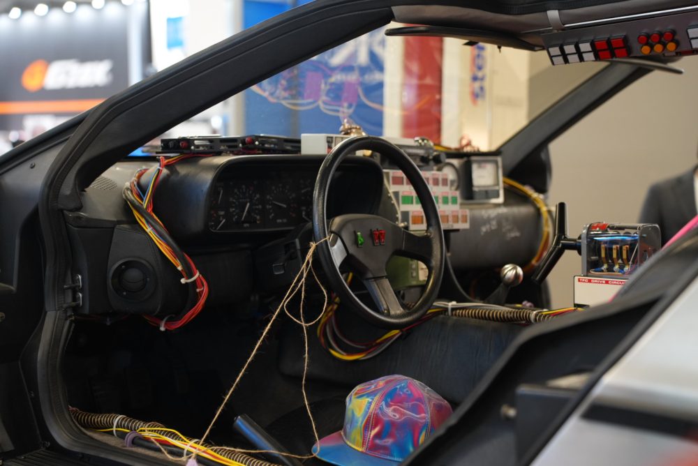 DMCデロリアン内部